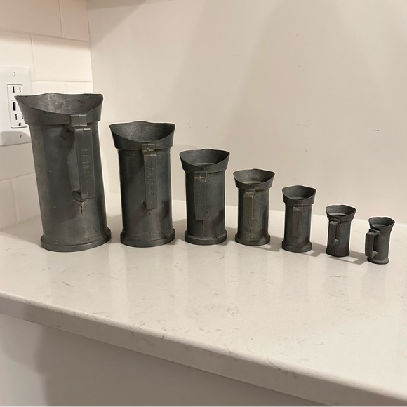 FULL SET ANTIQUE TANKARD PEWTER MEASURING PITCHERS, LITERS, MARKED - Picture 2 of 10